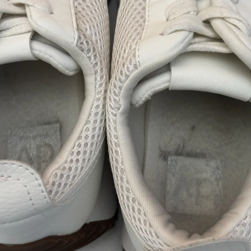 DV Dolce Vita BYNX Lace Up Jogger Sneakers Shoes 7.5 White Mesh Platform Chunky